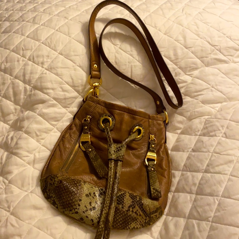 B. Makowsky Cross Body Shoulder Bag Leather Snake Embossed EUC